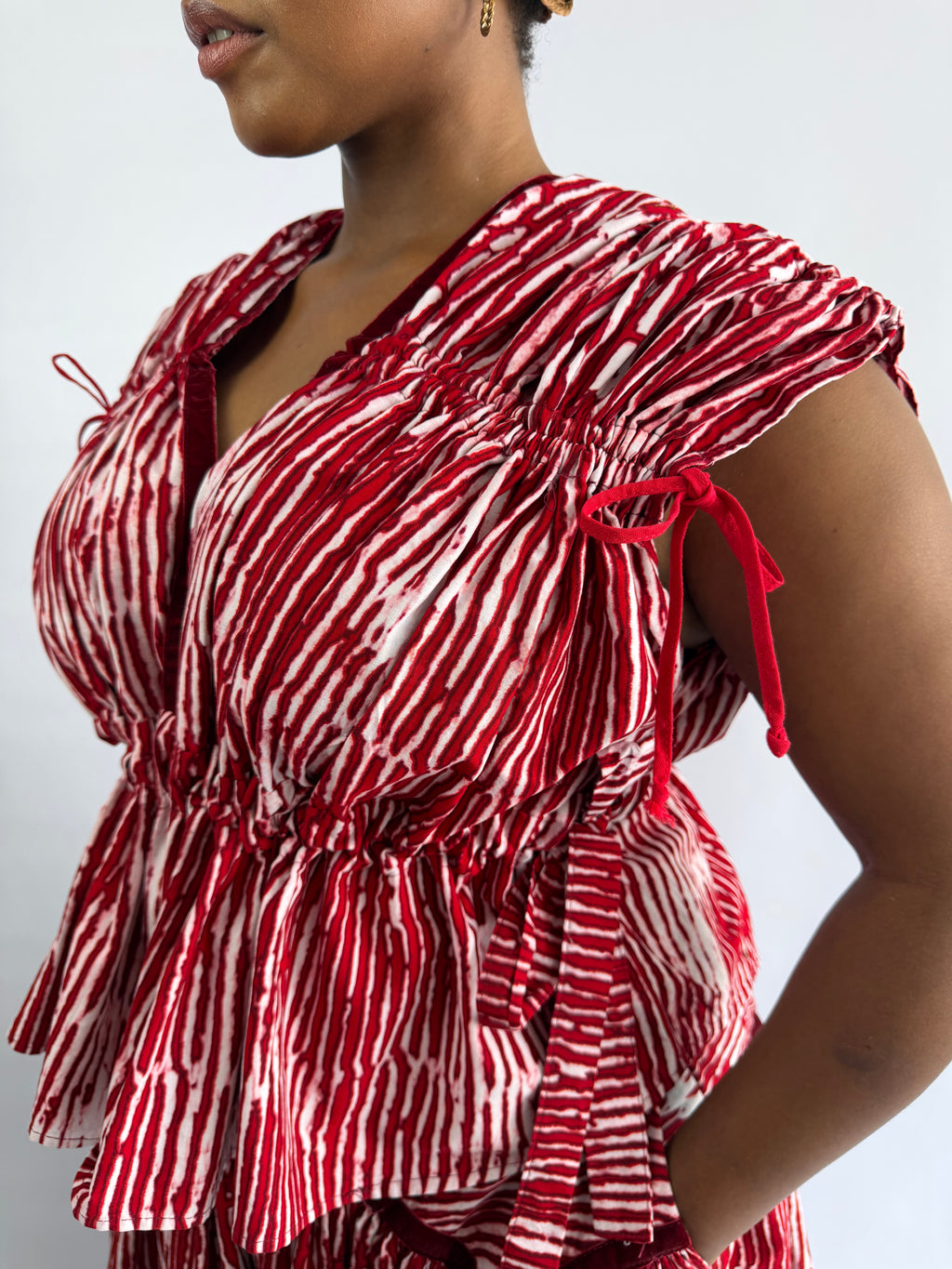 Red & white Jitahidi top